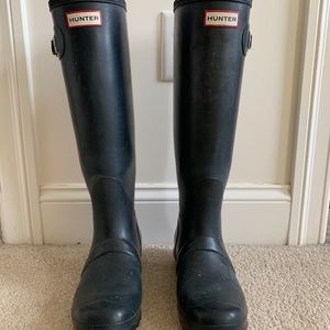 Hunter Tall Navy Boots